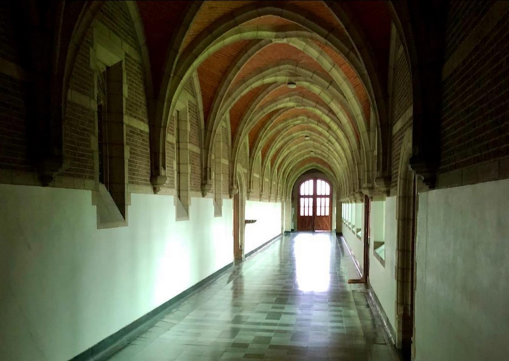 Governance van kloostervereniging – Niet al abt wat de klok&nbsp;slaat